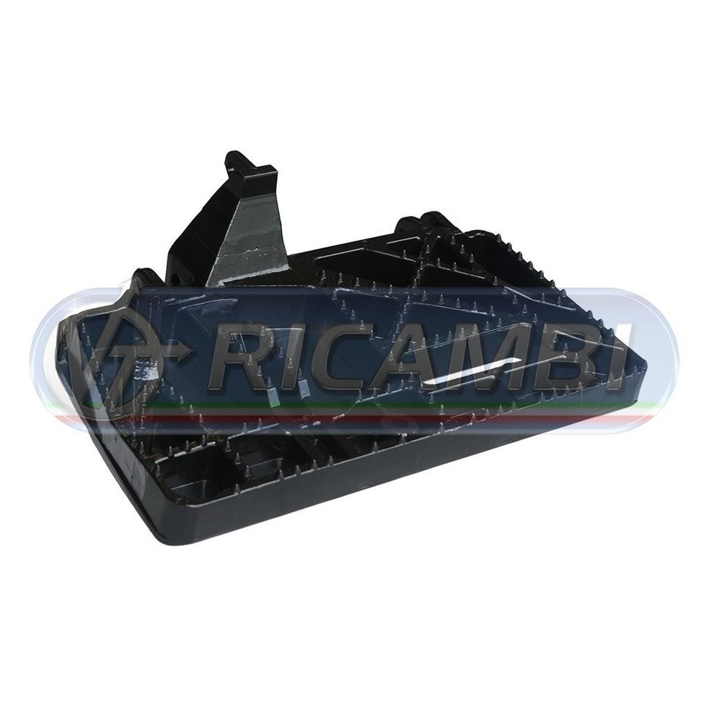 1 - PEDANA ANTERIORE PARAURTI FH 1 FM 1 DX