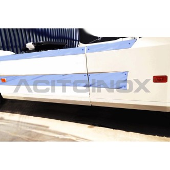 1 - COPRICARENA SUP. + FASCE INOX VOLVO FH 4 EURO 6 C/BATTERIE POST. IN COPPIA