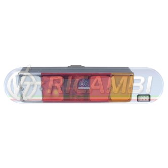 1 - FANALE POSTERIORE SPIGOLI VIVI DX F12