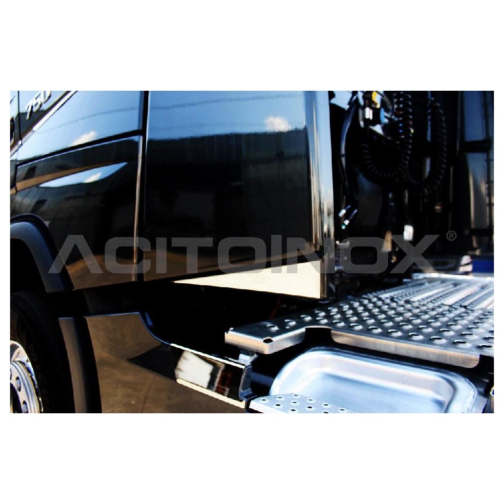 1 - PROFILI INOX SPOILER FH 4 C/SCRITTA FH IN COPPIA