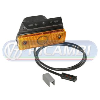 1 - FANALINO INGOMBRO 1 LED ARANCIO FLATPOINT I 0,5 MT C/STAFFA