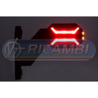 1 - FANALINO INGOMBRO POST. LED A STRISCIA 12/24V MEDIO DX