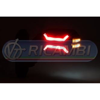 1 - FANALINO INGOMBRO POST. LED A STRISCIA 12/24V MEDIO DX