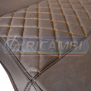 Dettagli-Tessuto-marrone